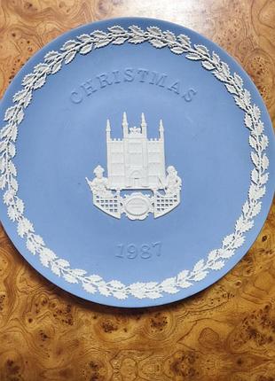Wedgwood коллекционная тарелка christmas 1987