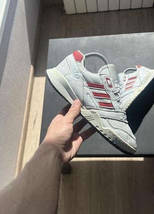 Кросівки adidas