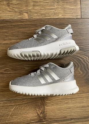 Кросівки adidas 20 розмір