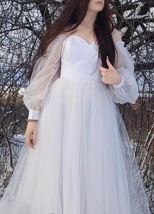 Продаю нежное белое платье