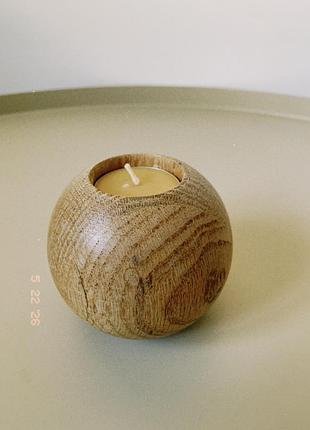 Мінімалістичний деревʼяний підсвічник  • sphere candle holder