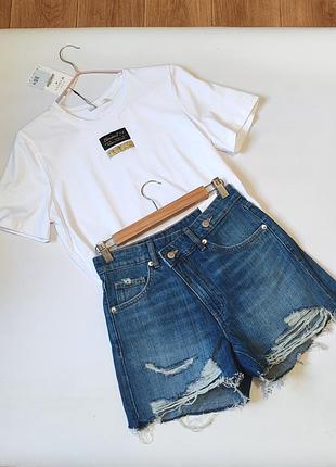 Рвані шорти зі скошеною молнією zarа crossed waist mom fit bermuda