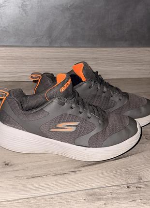 Кросівки  skechers