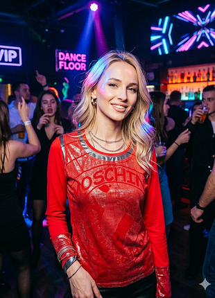 Яскравий клубний long sleeve