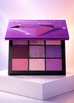 Huda beauty amethyst obsessions eyeshadow palette