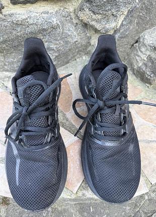 Adidas кросівки