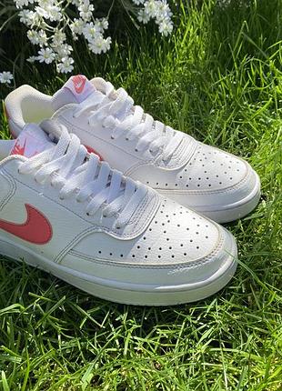 Оригінальні кеди, кросівки шкіряні nike court vision low р40/25.5 см