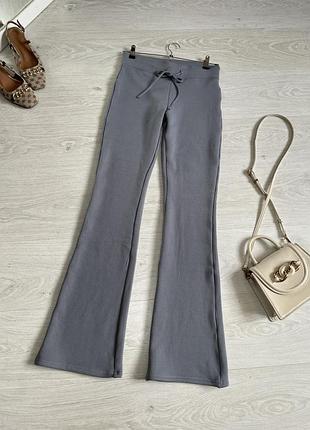 Штани кльош zara