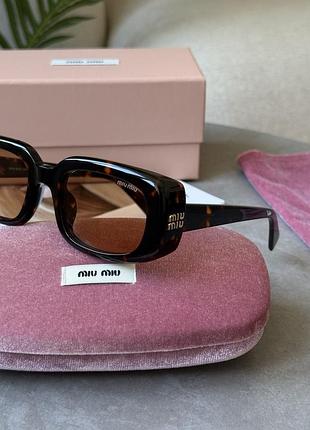Очки миу brown/leo mu miu b13s 52/22/140 14-90q 3n