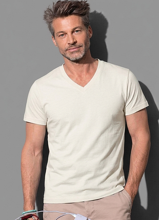 Чоловіча футболка stedman st9210 "james" v-neck з органічної бавовни, m, l, xl, молочний