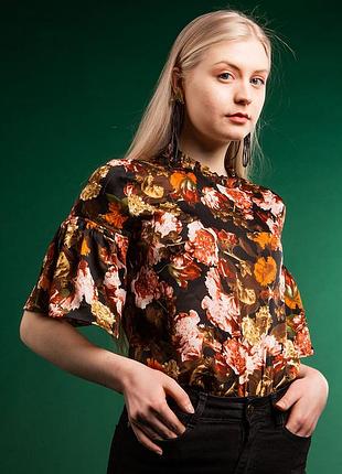 Женская нарядная блуза с воланами цветочная с коротким рукавом h&amp;m размер м