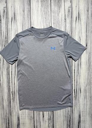 Under armour футболка оригинал серая xs  размер с голубым логотипом