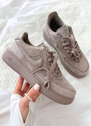 Женские кроссовки nike air force