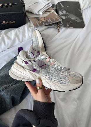 Женские кроссовки nike runtekk