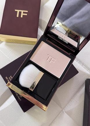 Пудра  translucent finishing powder