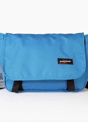 Сумка через плече eastpak delegate 008 20l у блакитному кольорі.
