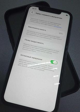 Мобильный телефон смартфон б/у apple iphone 11 64gb