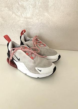 Кросівки від nike