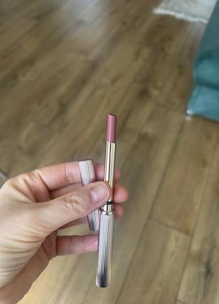 Помада для губ estée lauder pure color explicit stick shine 119 out of time