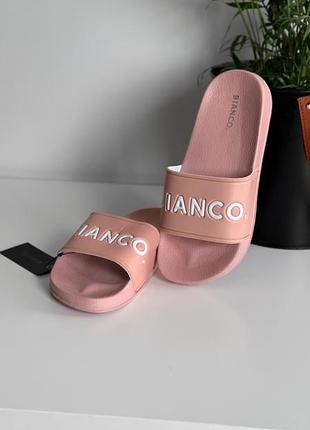Шльопанці bianco slides