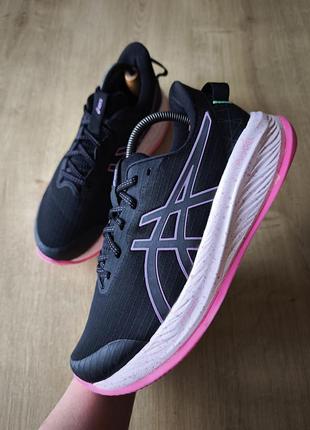 Круті жіночі бігові кросівки asics, оригінал, р.40