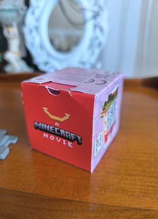 3 игрушки: халк, майнкрафт 4
