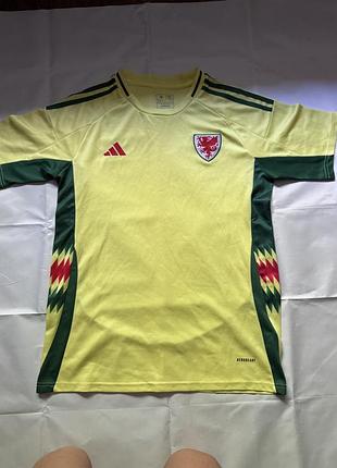 Футболка adidas