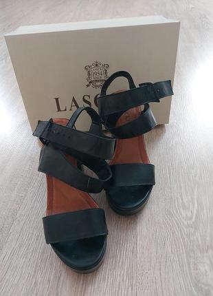 Шкіряні босоніжки lasocki