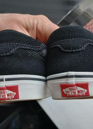 Vans brooklyn ls (9.5) 6