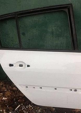 Б/у дверь задняя правая renault megane 2, 7751473734, хэтчбек, цвет dv369