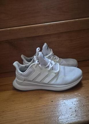 Кроссовки в сетку adidas
