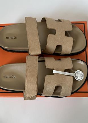 Жіночі тапки hermes kelly, жіночі тапочки hermes kelly, бежеві тапки ермес, замшеві тапочки ермес келі, тапки на липучці hermes, тапки з липучкою