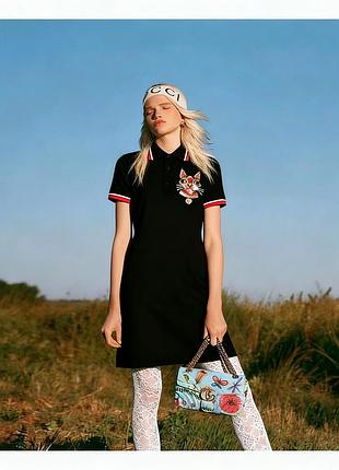 Компания с трогательными псами: платье-поло gucci