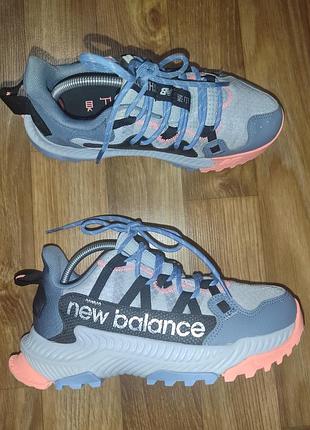 Кросівки жіночі new balance р.37