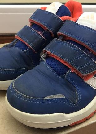 Кроссовкі adidas, 31