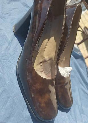 Оригинал pollini чисто кожаные туфли на каблуке (8 см) made in italy хорошее состояние