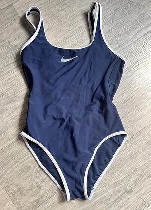 Суцільний купальник nike