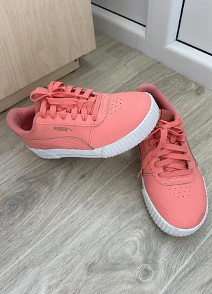 Кросівки puma рожеві жіночі в прекрасному стані