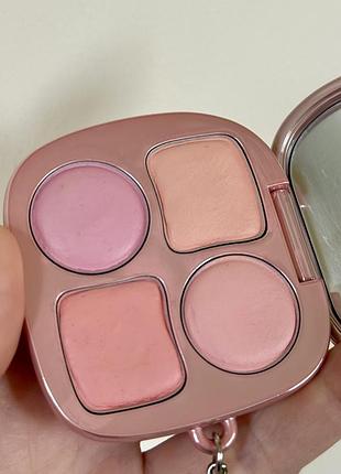Палетка рум’ян fwee pocket cheek palette