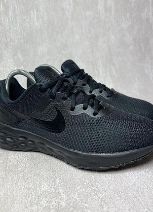 Кросівки nike w revolution 6 у чорному кольорі