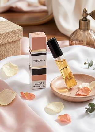 Trussardi eau de parfum парфюмированная вода женская 10 мл