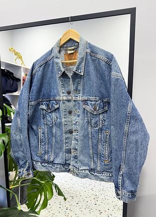 Levis vintage джинсова куртка розмір l
