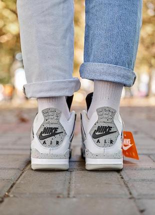 Nike air jordan 4 white cement