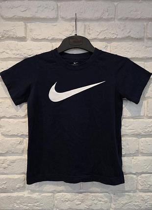 Футболка nike на 6-7роков, 116-122см