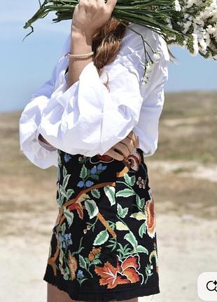 Шикарна спідничка з вишивкою zara🌿
