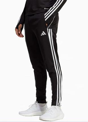 Крутые фирменные спортивные брюки с лампасами батал adidas оригинал