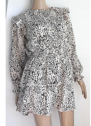 Мила сукня zara 4