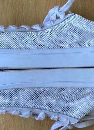 Кросівки adidas. 4
