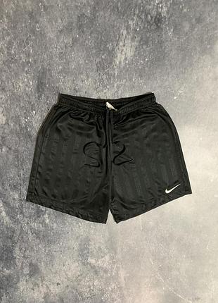 Спортивні шорти чорні чоловічі nike оригінал