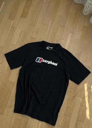 Продам базову футболку berghaus розміру xl